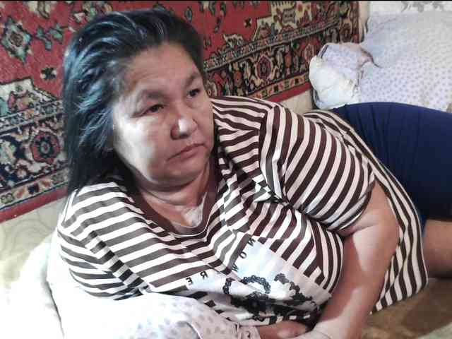MilfZulfiya webcam