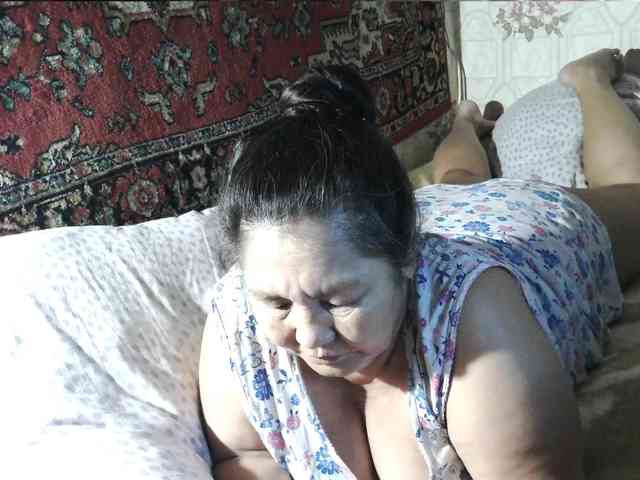 MilfZulfiya webcam
