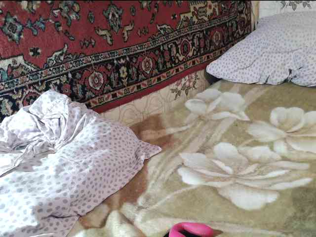 MilfZulfiya webcam