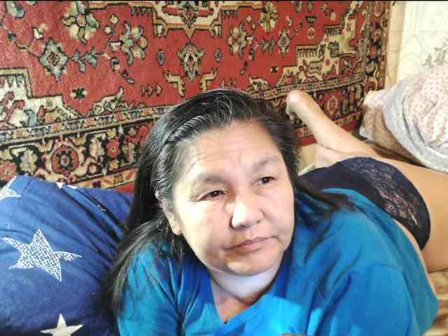 MilfZulfiya webcam