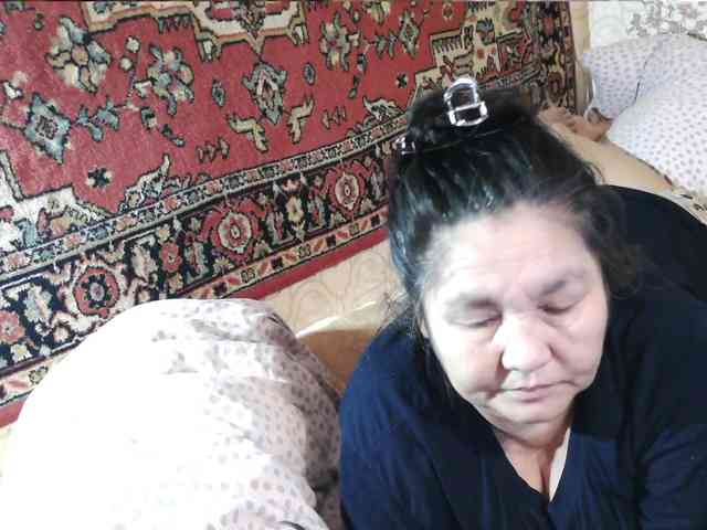 MilfZulfiya webcam