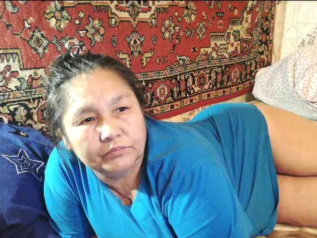 MilfZulfiya webcam