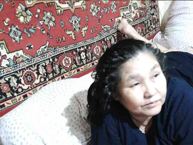MilfZulfiya webcam