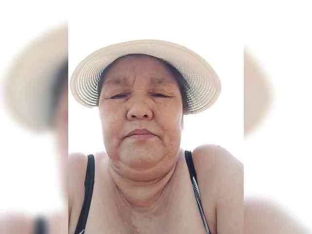 MilfZulfiya webcam