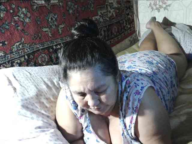 MilfZulfiya webcam