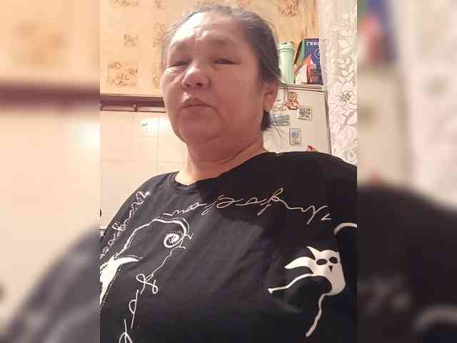MilfZulfiya webcam