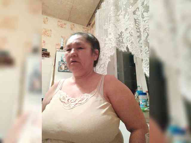 MilfZulfiya webcam