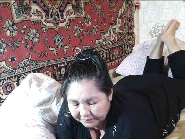 MilfZulfiya webcam