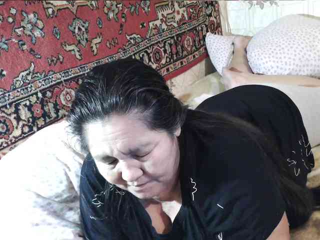 MilfZulfiya webcam