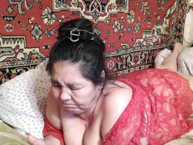 MilfZulfiya webcam