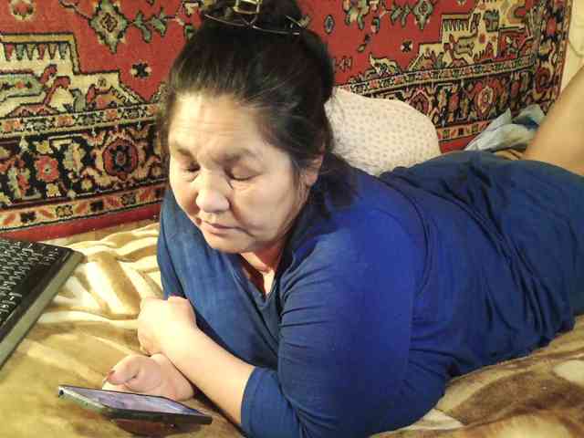 MilfZulfiya webcam
