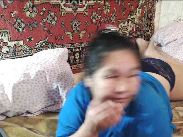 MilfZulfiya webcam