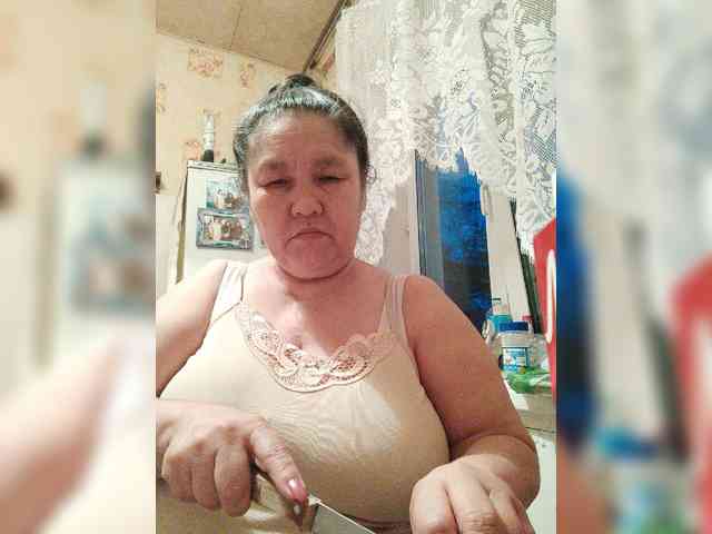MilfZulfiya webcam