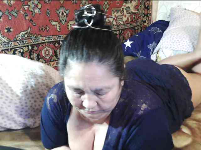 MilfZulfiya webcam