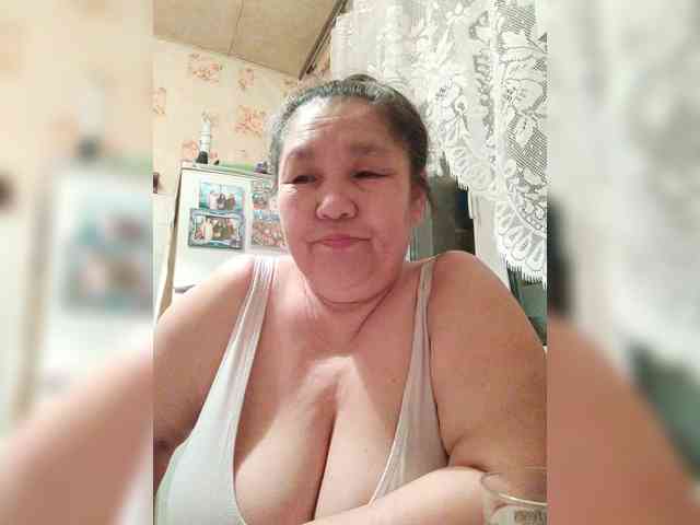 2Milf45 Live Webcam on BongaCams
