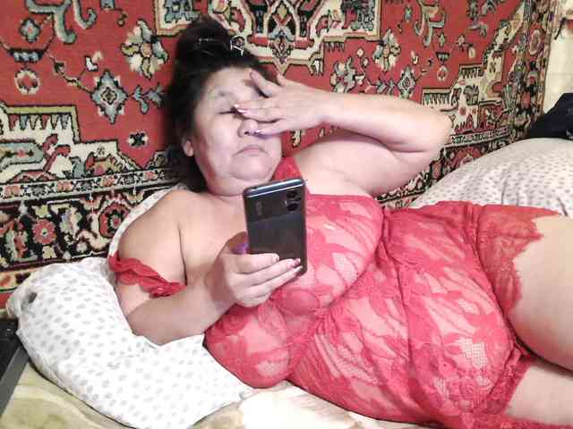 MilfZulfiya webcam