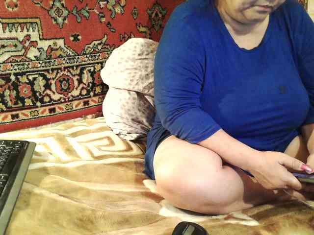 MilfZulfiya webcam