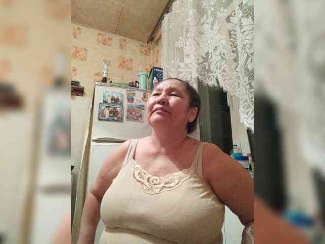 MilfZulfiya webcam