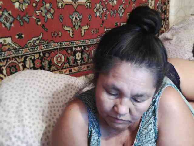 MilfZulfiya webcam