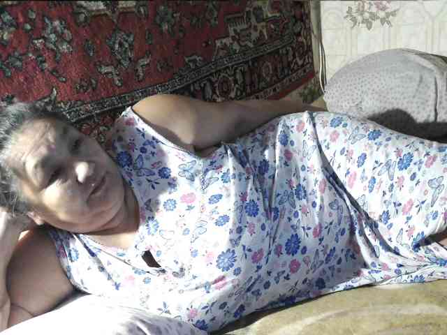 MilfZulfiya webcam