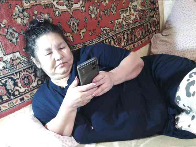 MilfZulfiya webcam
