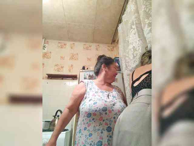 MilfZulfiya webcam