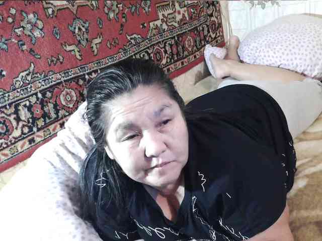 MilfZulfiya webcam