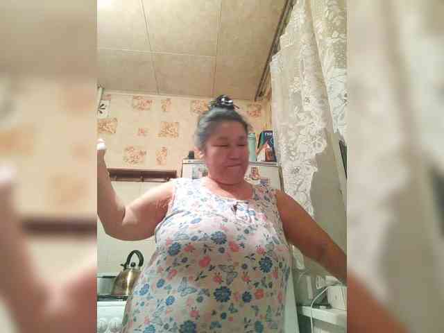 MilfZulfiya webcam