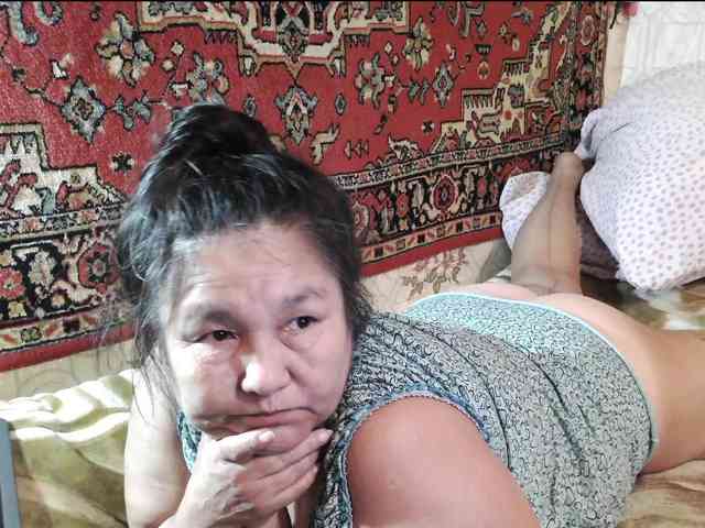 MilfZulfiya webcam