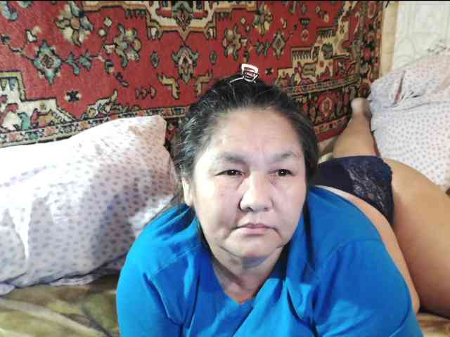 MilfZulfiya webcam