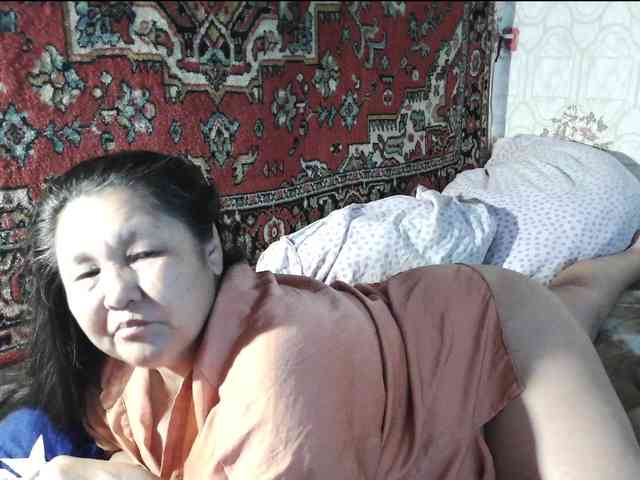 MilfZulfiya webcam