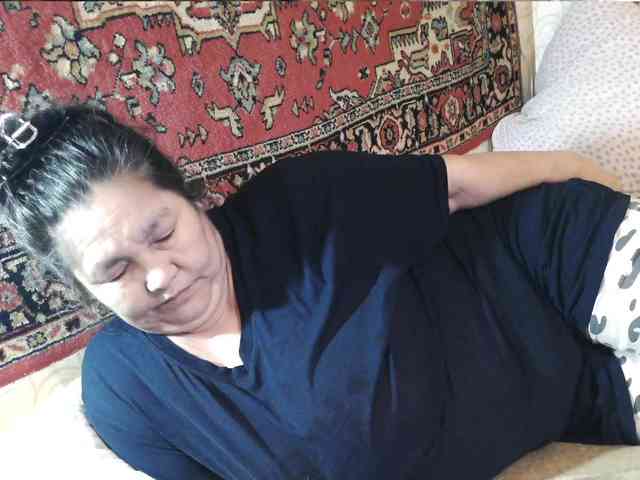 MilfZulfiya webcam