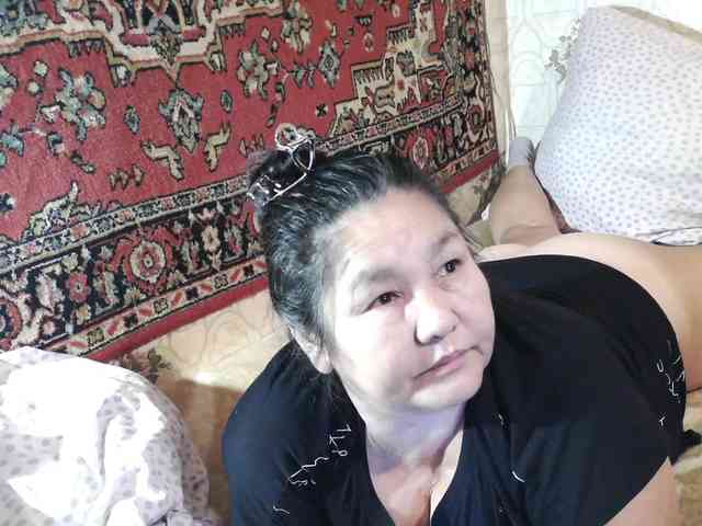 MilfZulfiya webcam