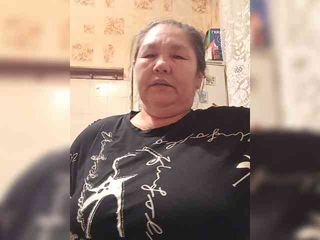 MilfZulfiya webcam