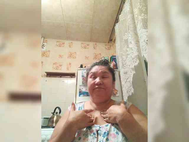 MilfZulfiya webcam