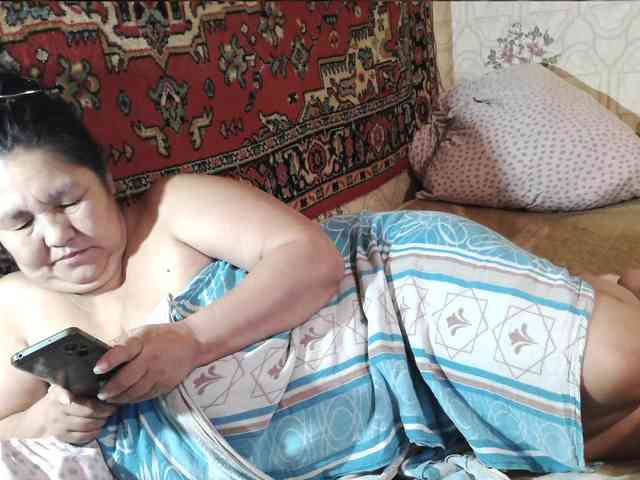 MilfZulfiya webcam