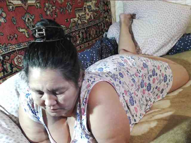MilfZulfiya webcam
