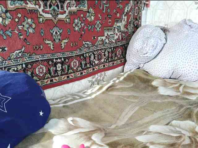 MilfZulfiya webcam