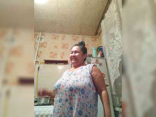 MilfZulfiya webcam