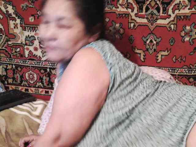 MilfZulfiya webcam
