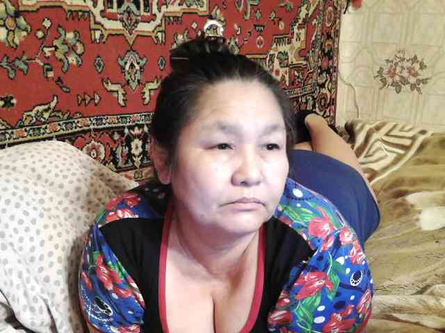 2Milf45 Live Webcam on BongaCams