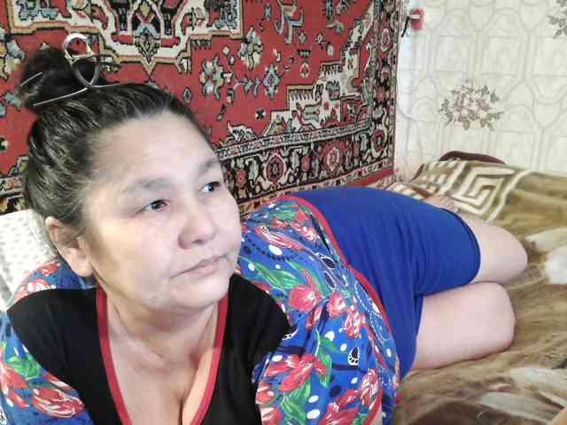 MilfZulfiya webcam