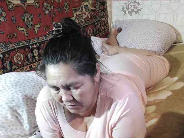 MilfZulfiya webcam