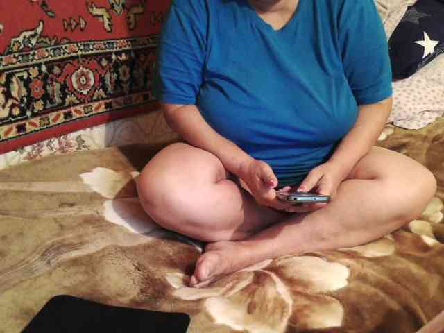 MilfZulfiya webcam