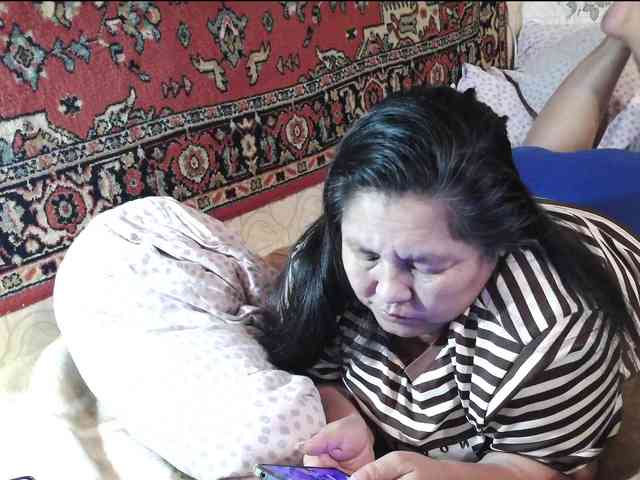 MilfZulfiya webcam