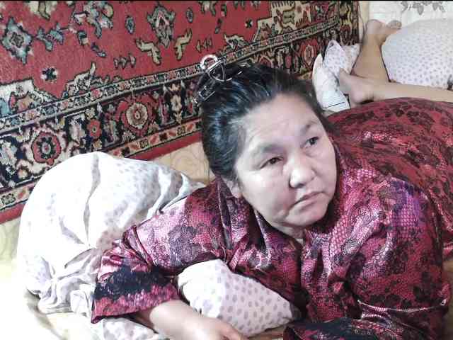 MilfZulfiya webcam