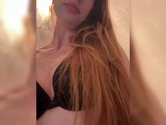 Anna181's BongaCams show and profile