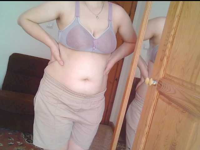 MariamKorbit live webcam show