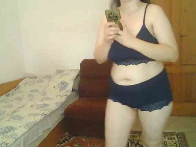MariamKorbit webcam