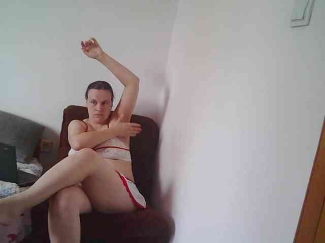 MariamKorbit webcam